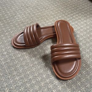 J Crew Sorrento slides leather caramel 7 brand new
